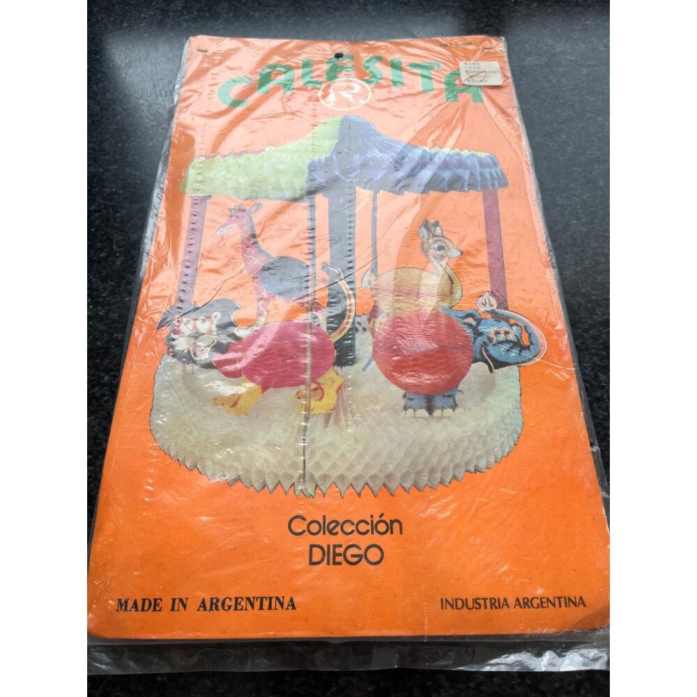 Vtg Made in Argentina CALESITA Honeycomb Paper Animal Carousel Art 5020